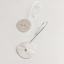 CONTEMPORARY DISC EARRINGS