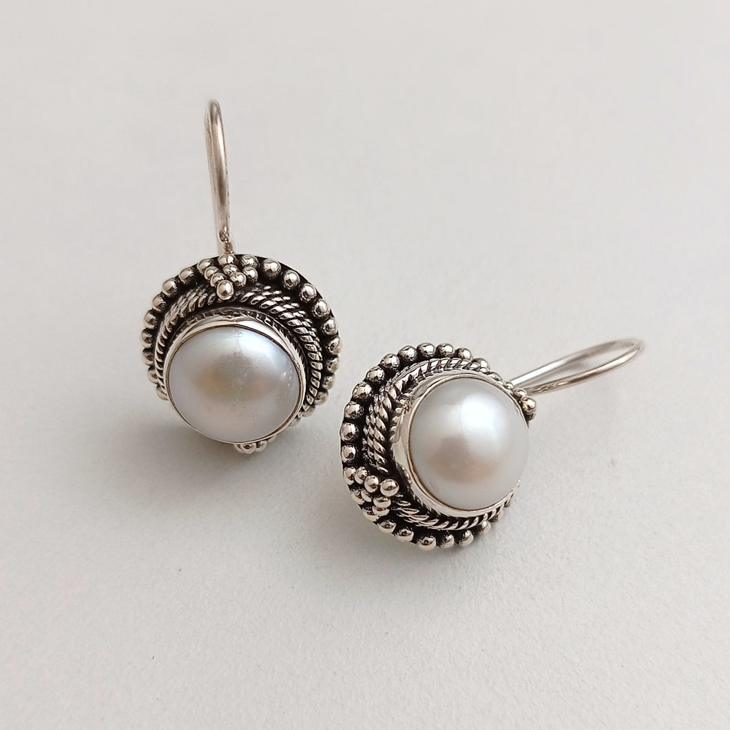 Fine pearl and silver earrings