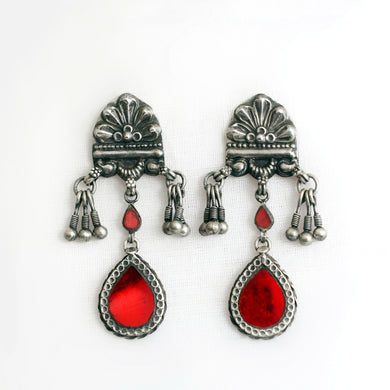 RED GLASS AND SILVER EARRINGS