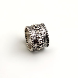 FINE SILVER RING