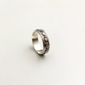 FINE RAWA BAND RING