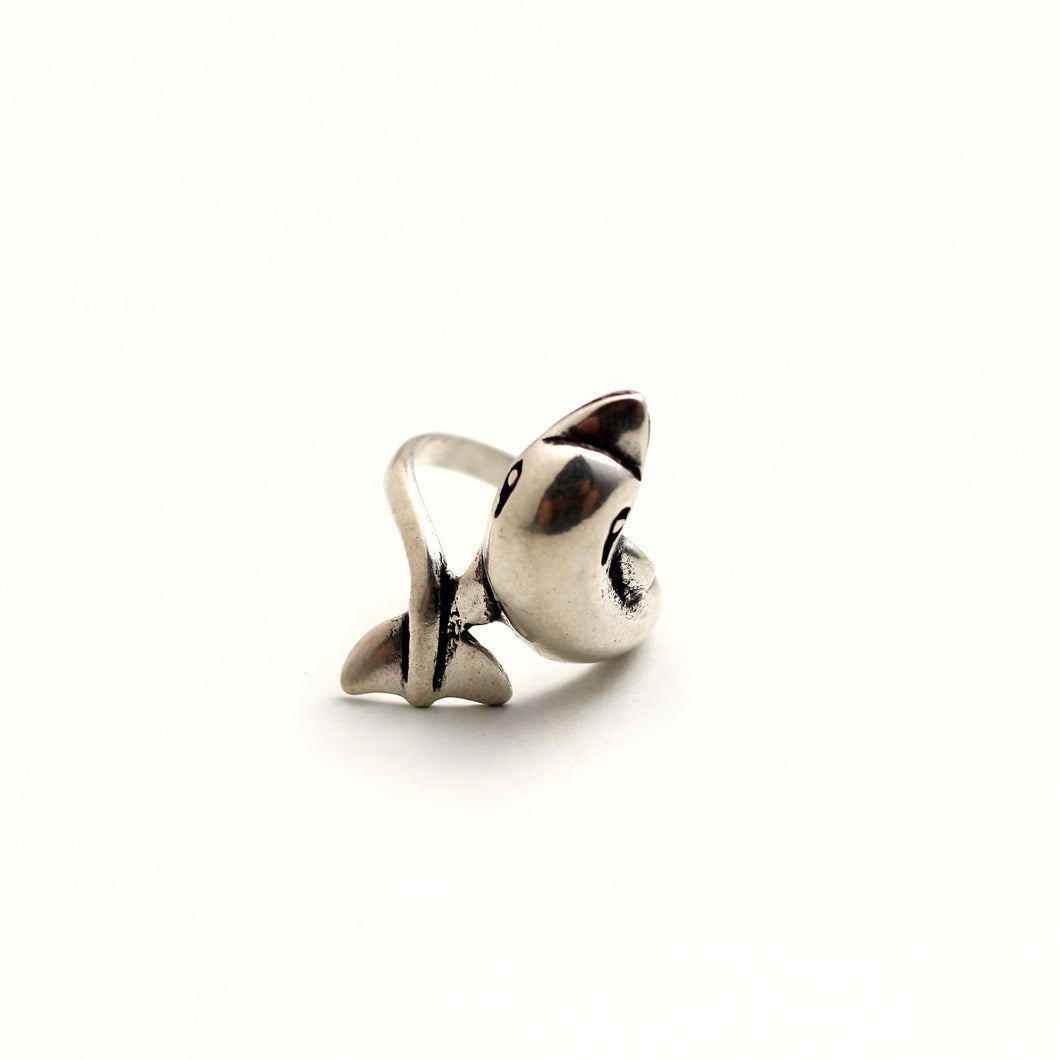SILVER DOLHIN RING