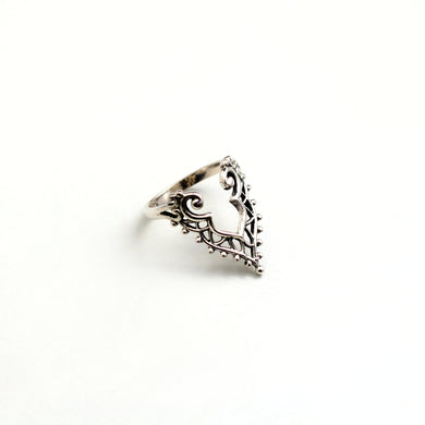 CROWNING RING