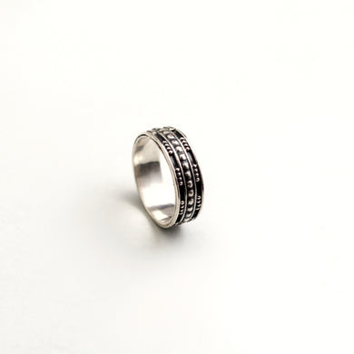 FINE RAWA BAND RING