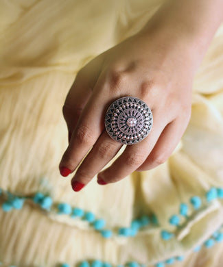 SILVER RING