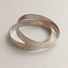 Contemporary silver bangle