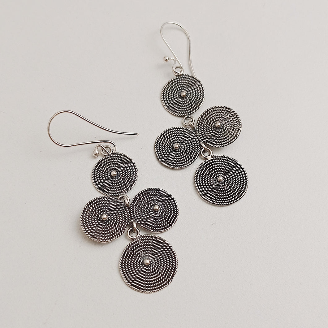 DISC EARRINGS