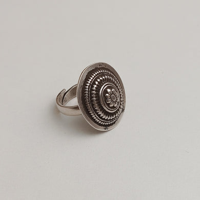OVAL SILVER RING