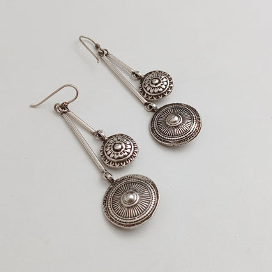 SILVER DANGLING EARRINGS