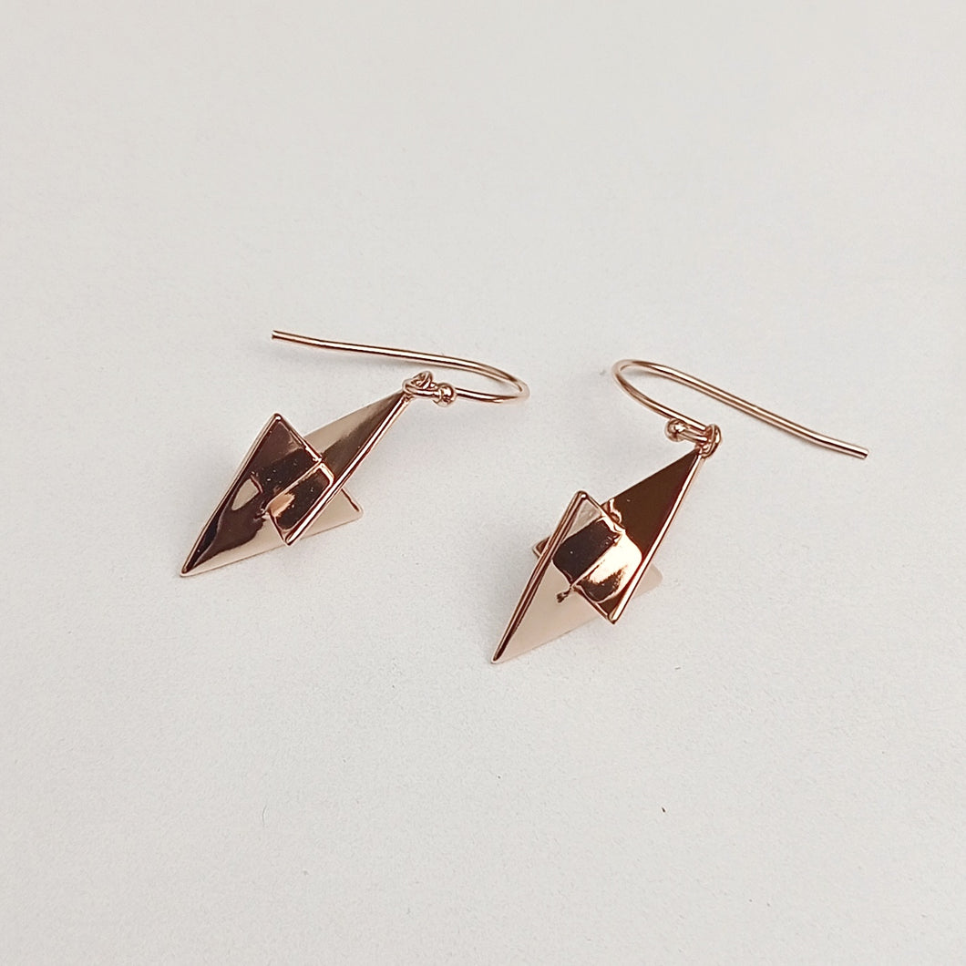 ROSE GOLD PLATED SILVER TRIANGULAR EARRINGS