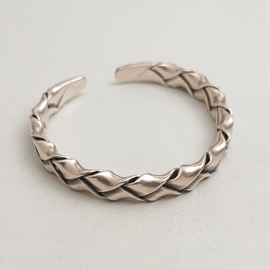 BASKET WEAVE SILVER CUFF