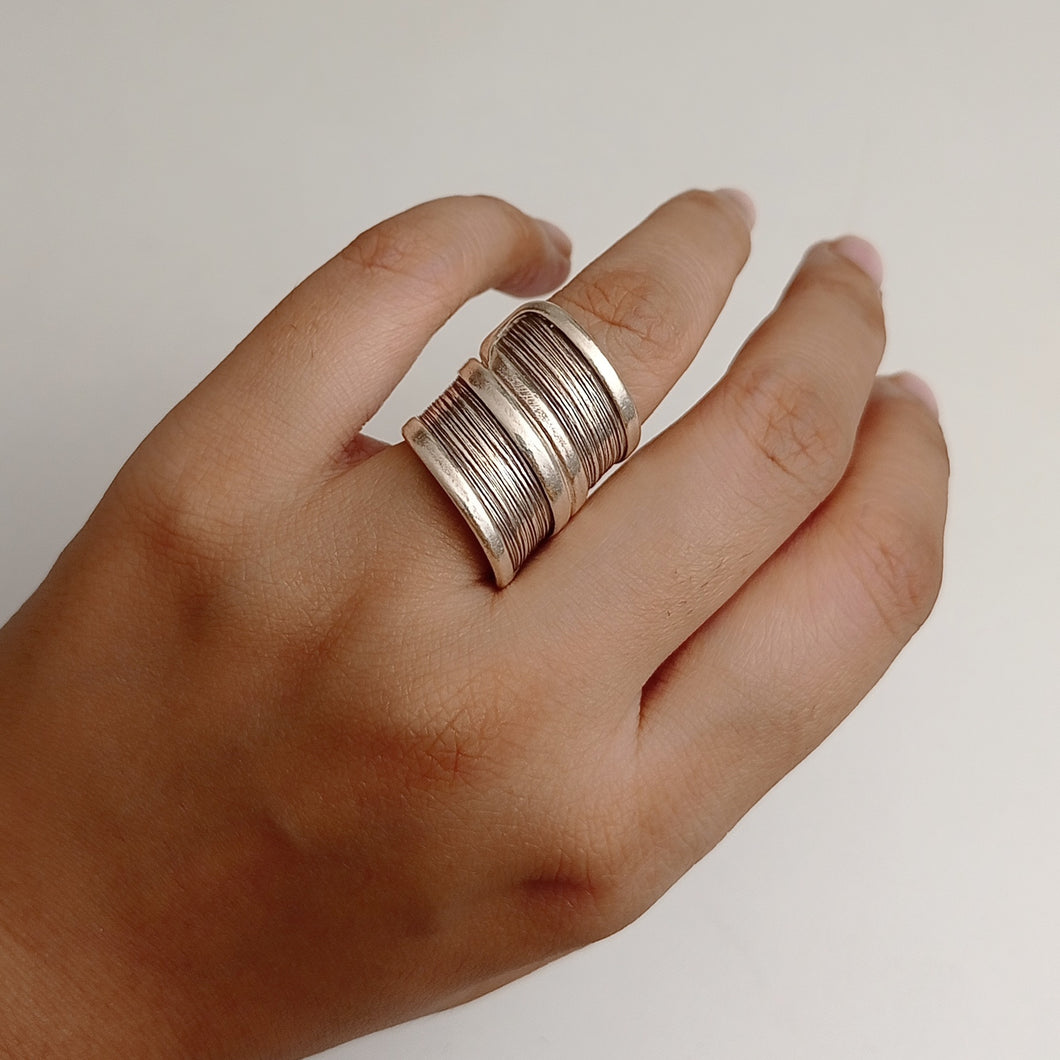 SILVER RING