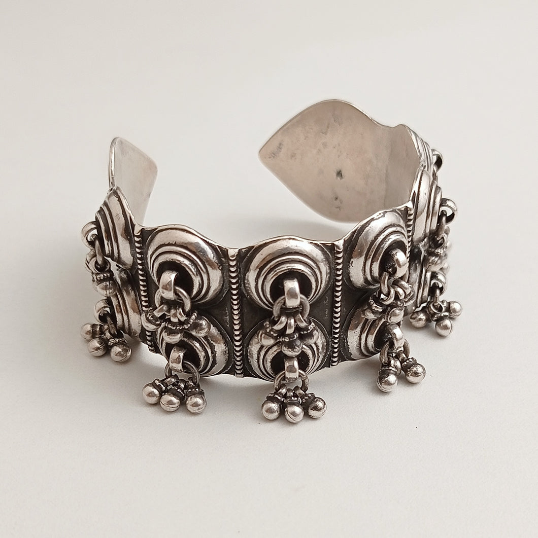 ETHNIC SILVER CUFF