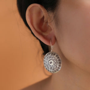 SILVER DISC EARRINGS